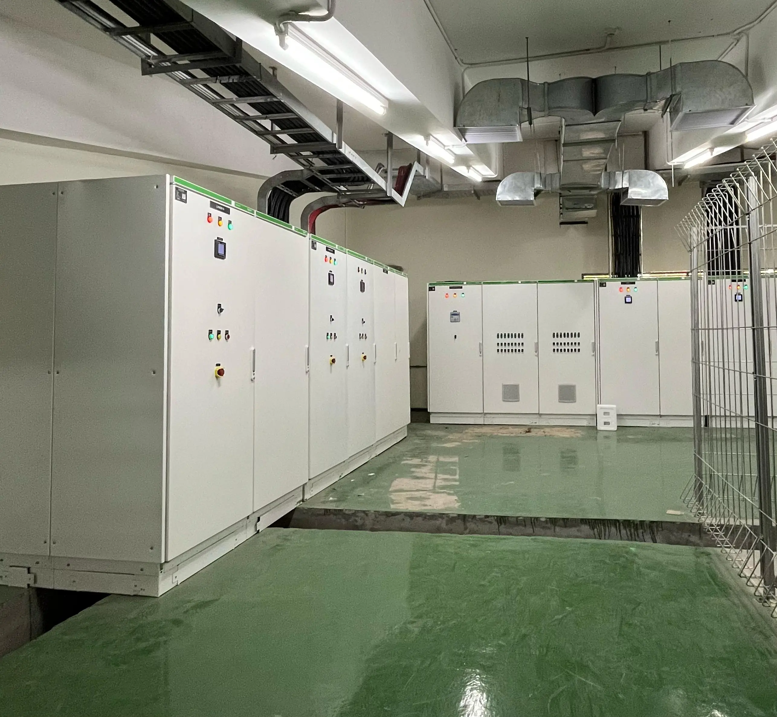 Panel Prisma Type Test Schneider