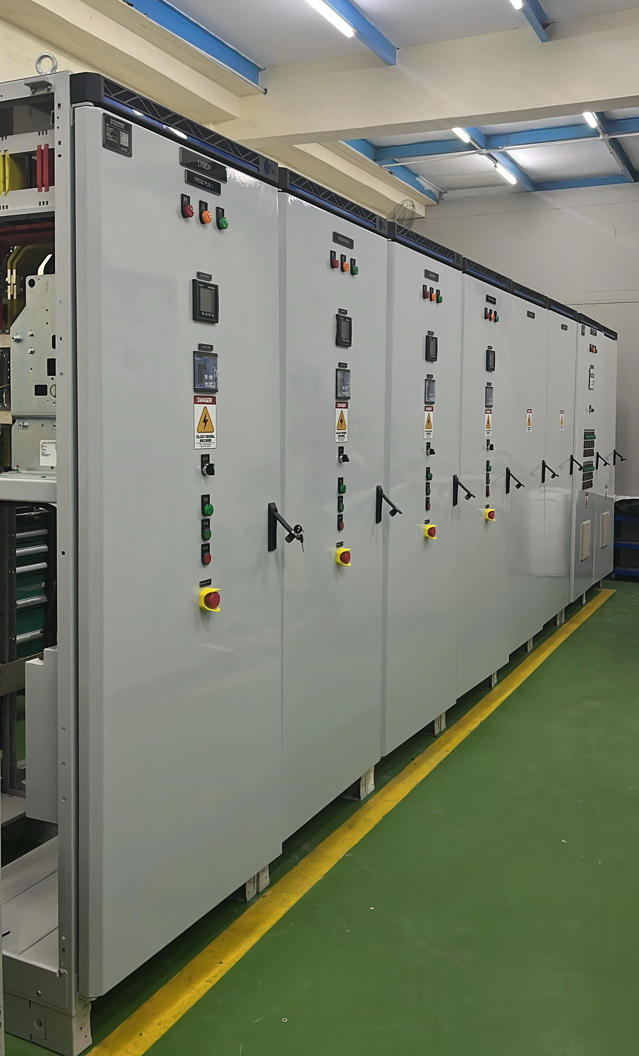 Panel lvmdp 250 Ampere Type Free Standing